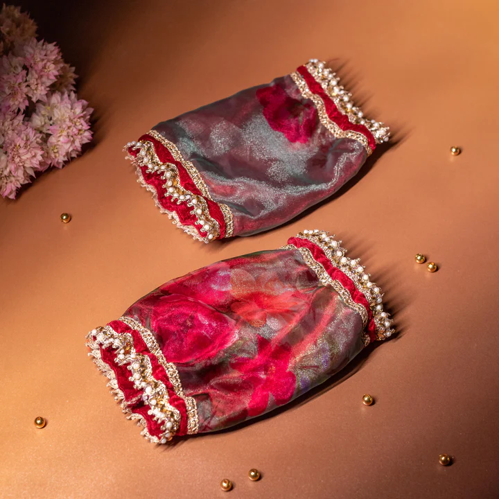 Surkh Chura Ceremony Set view 1